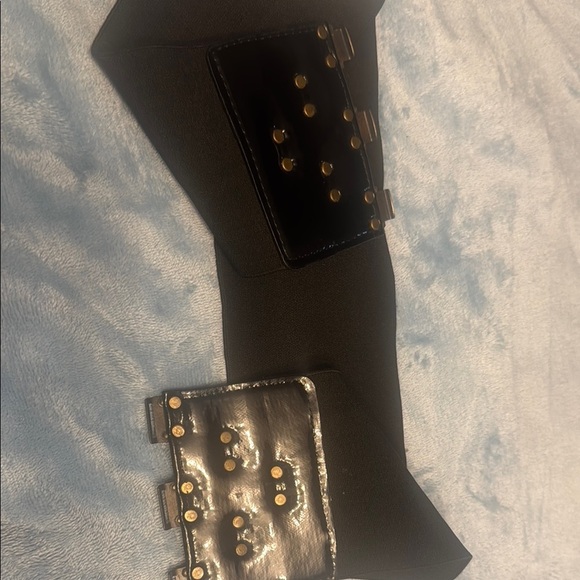 Stylish Black Belt‎ with Gold Studs - Picture 4 of 4